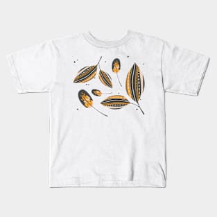 Neutral and yellow leaves Kids T-Shirt